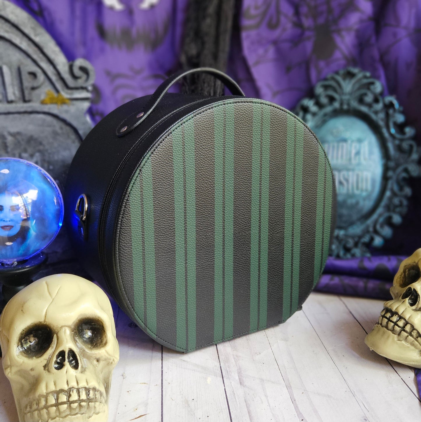 Haunted Manor CollectEar Case