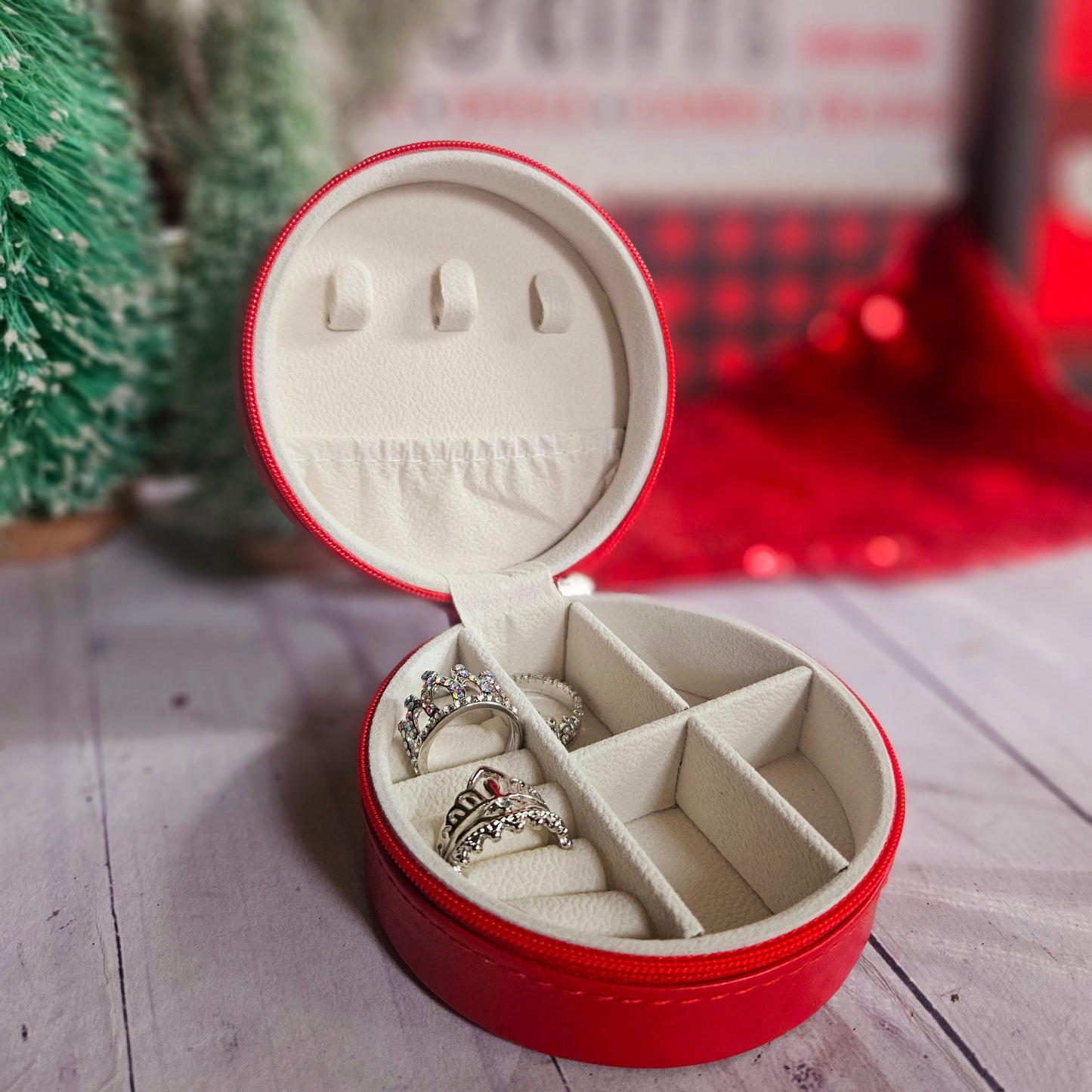 Peppermint Jewelry Case