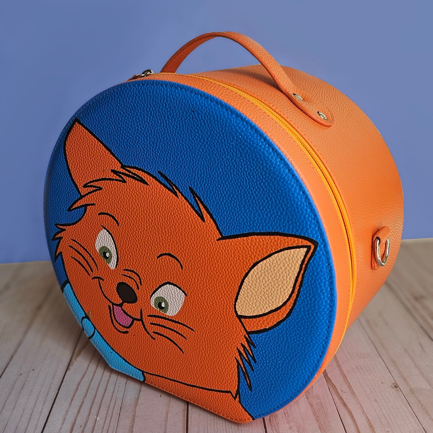 Toulouse CollectEar Ear Carrier Travel Case