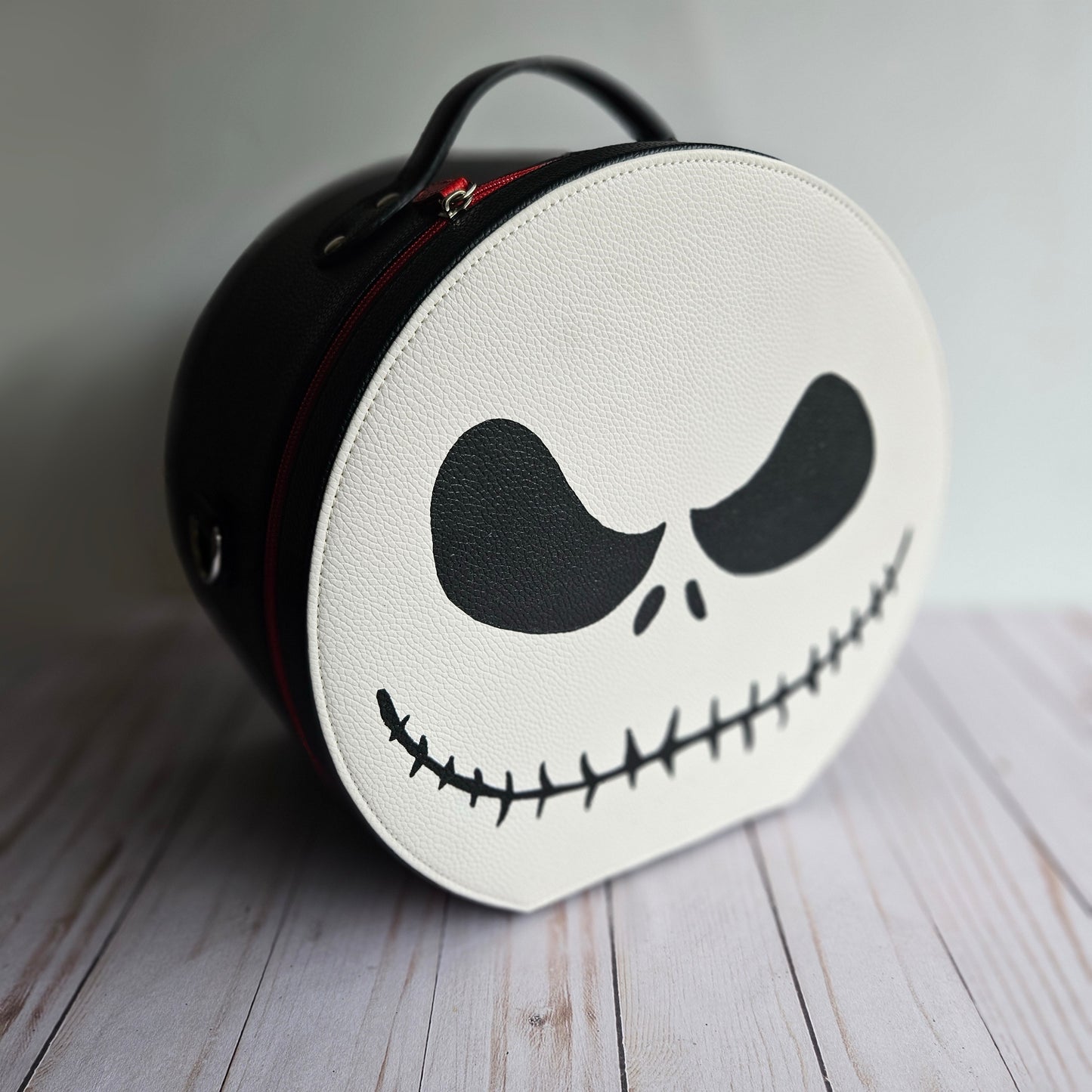 Bone Daddy CollectEar Ear Carrier Travel Case