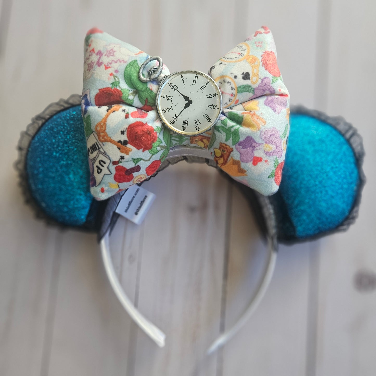 Wonderland Puffy Bow