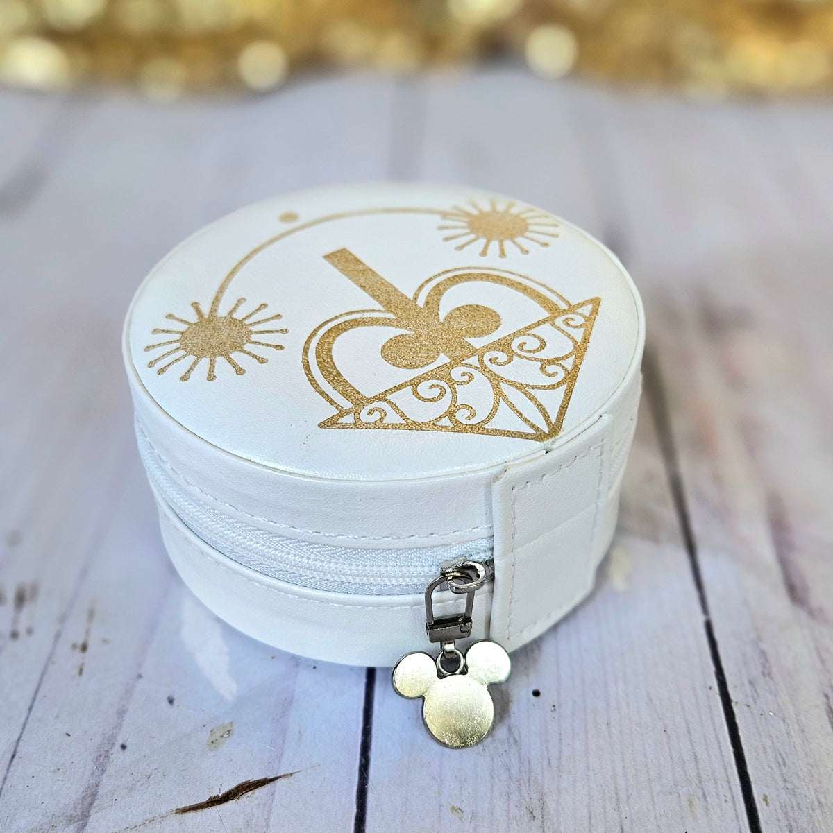 Sample Metallic Clock Face Jewelry Case
